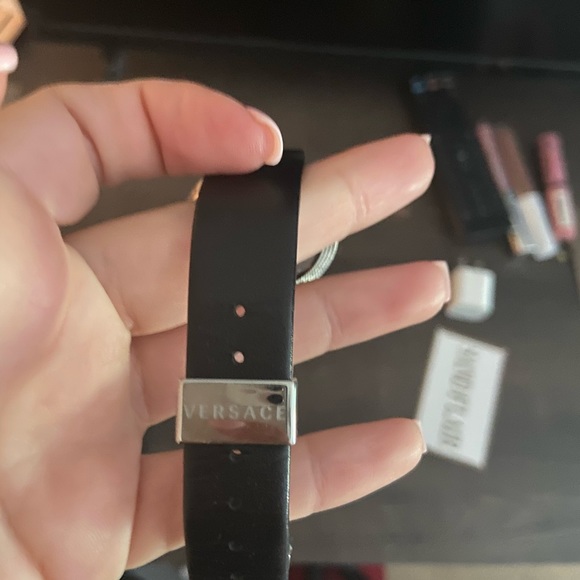 Versace watch - Picture 4 of 5